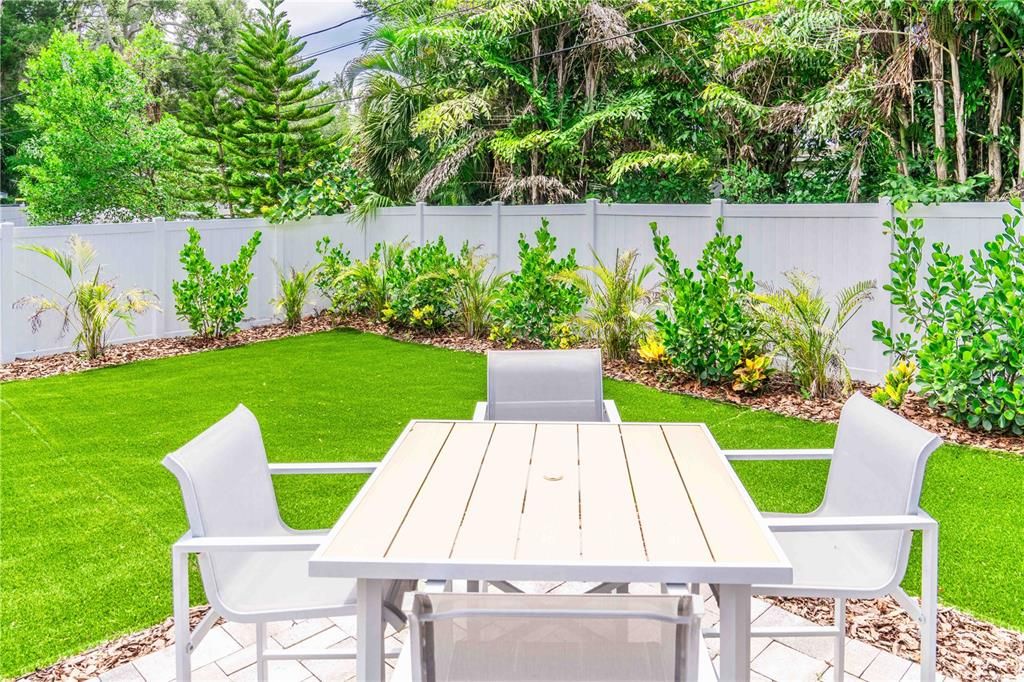 Activo con contrato: $639,900 (2 camas, 1 baños, 1119 Pies cuadrados)