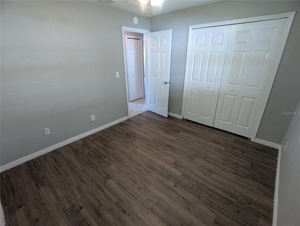 For Rent: $1,275 (2 beds, 1 baths, 841 Square Feet)