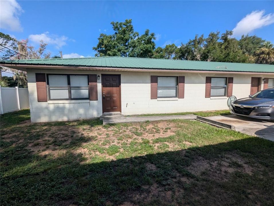 For Rent: $1,275 (2 beds, 1 baths, 841 Square Feet)