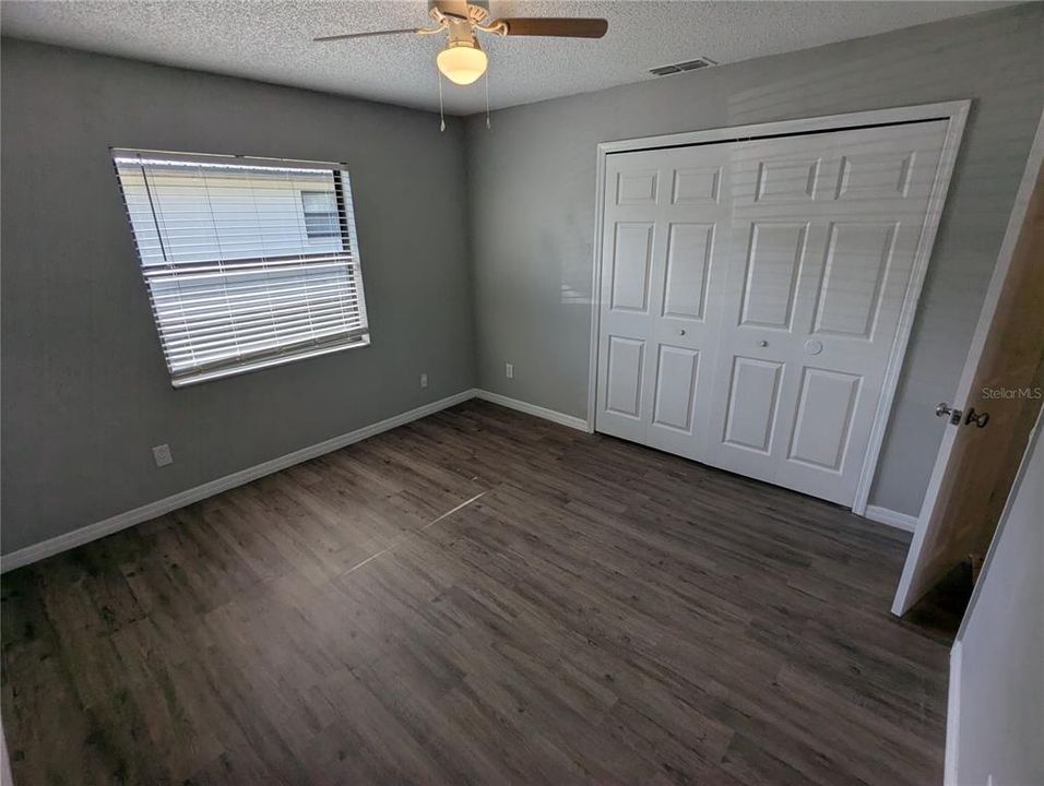 For Rent: $1,275 (2 beds, 1 baths, 841 Square Feet)