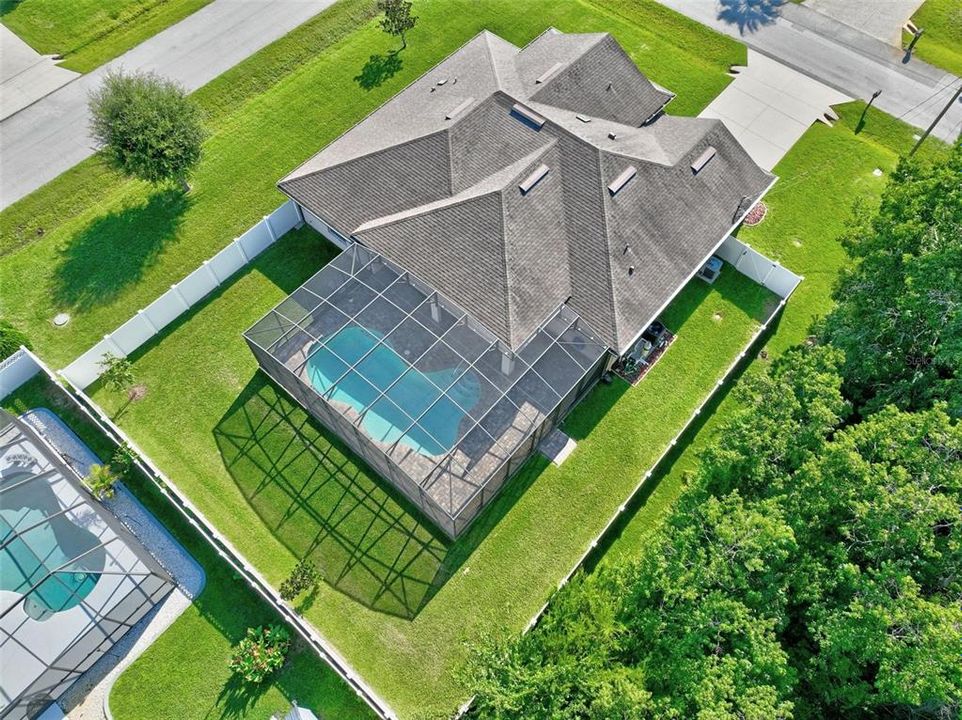 На продажу: $499,000 (4 спален, 2 ванн, 2048 Квадратных фут)