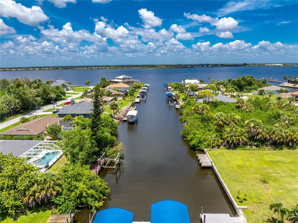 На продажу: $599,900 (3 спален, 2 ванн, 1532 Квадратных фут)