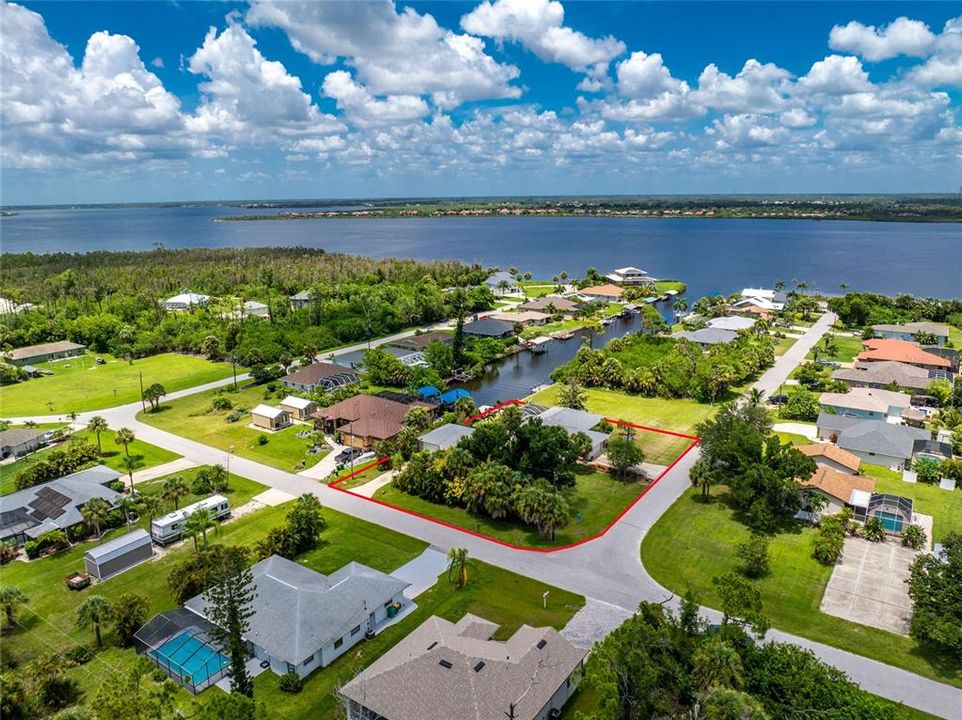 На продажу: $599,900 (3 спален, 2 ванн, 1532 Квадратных фут)