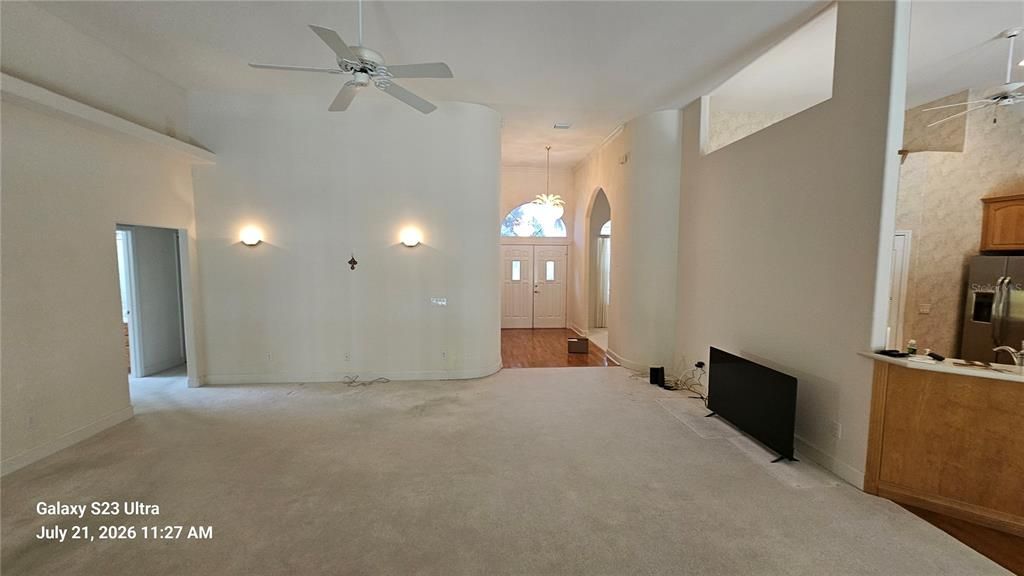 For Rent: $3,000 (4 beds, 3 baths, 2921 Square Feet)