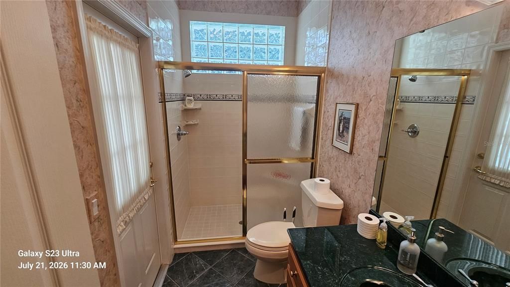 For Rent: $3,000 (4 beds, 3 baths, 2921 Square Feet)