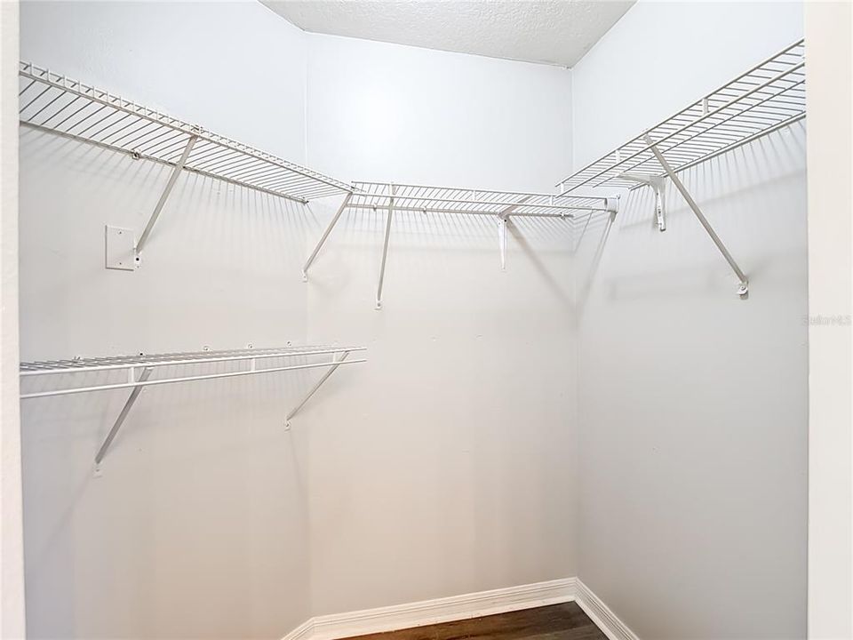 На продажу: $359,900 (4 спален, 2 ванн, 1544 Квадратных фут)
