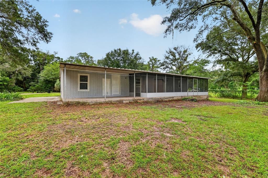 For Sale: $319,900 (4 beds, 3 baths, 1683 Square Feet)