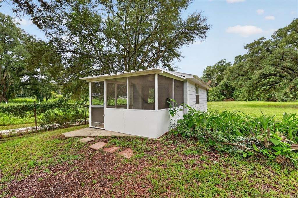For Sale: $319,900 (4 beds, 3 baths, 1683 Square Feet)