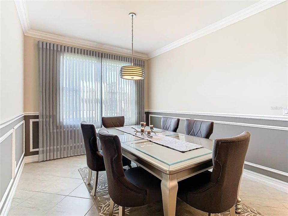 For Sale: $325,000 (3 beds, 2 baths, 1800 Square Feet)
