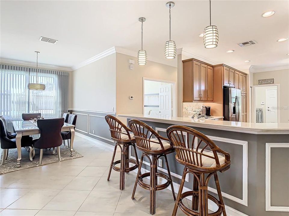 For Sale: $325,000 (3 beds, 2 baths, 1800 Square Feet)
