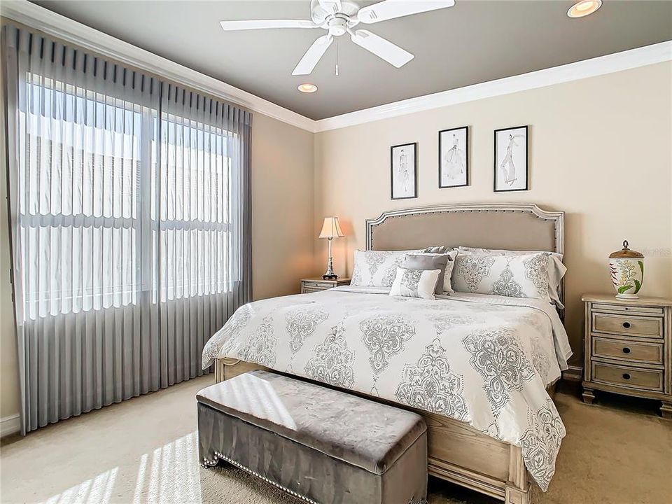 For Sale: $325,000 (3 beds, 2 baths, 1800 Square Feet)