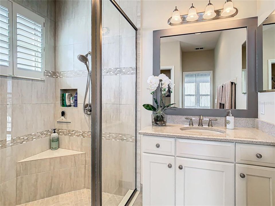 For Sale: $325,000 (3 beds, 2 baths, 1800 Square Feet)