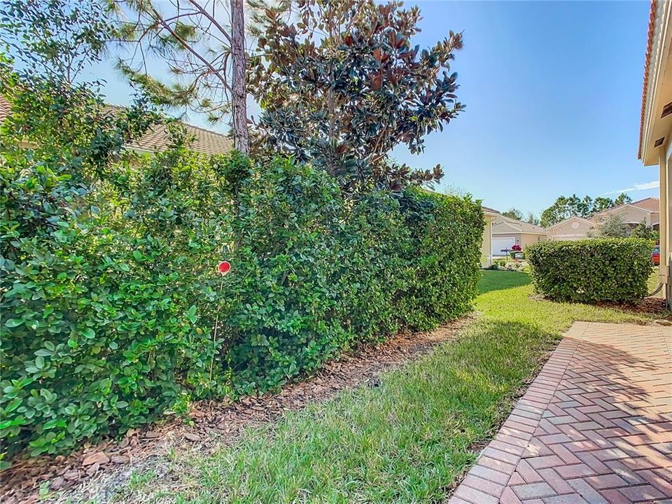 For Sale: $325,000 (3 beds, 2 baths, 1800 Square Feet)