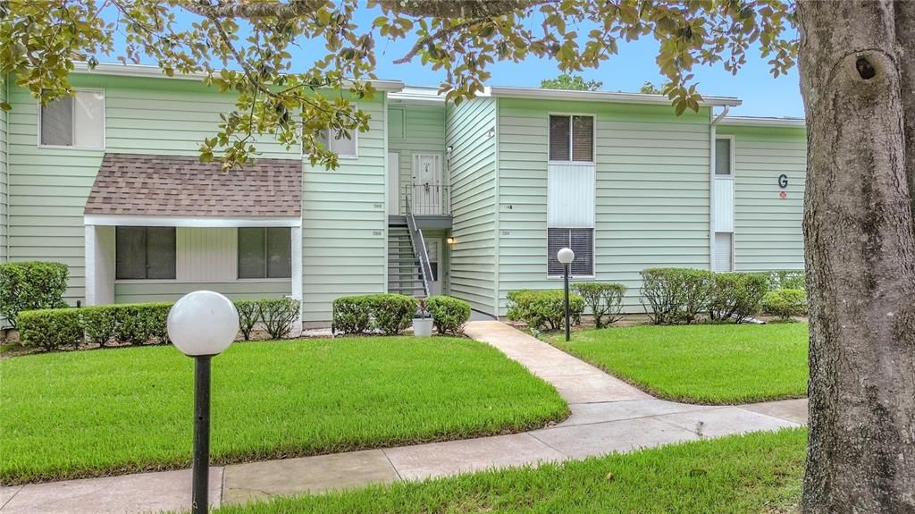 For Sale: $110,000 (1 beds, 1 baths, 844 Square Feet)
