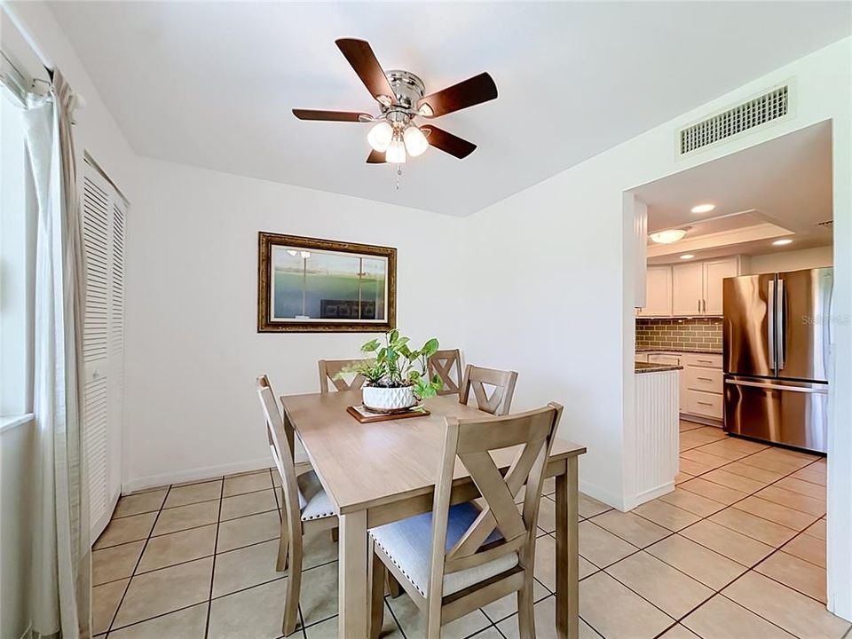 For Sale: $110,000 (1 beds, 1 baths, 844 Square Feet)