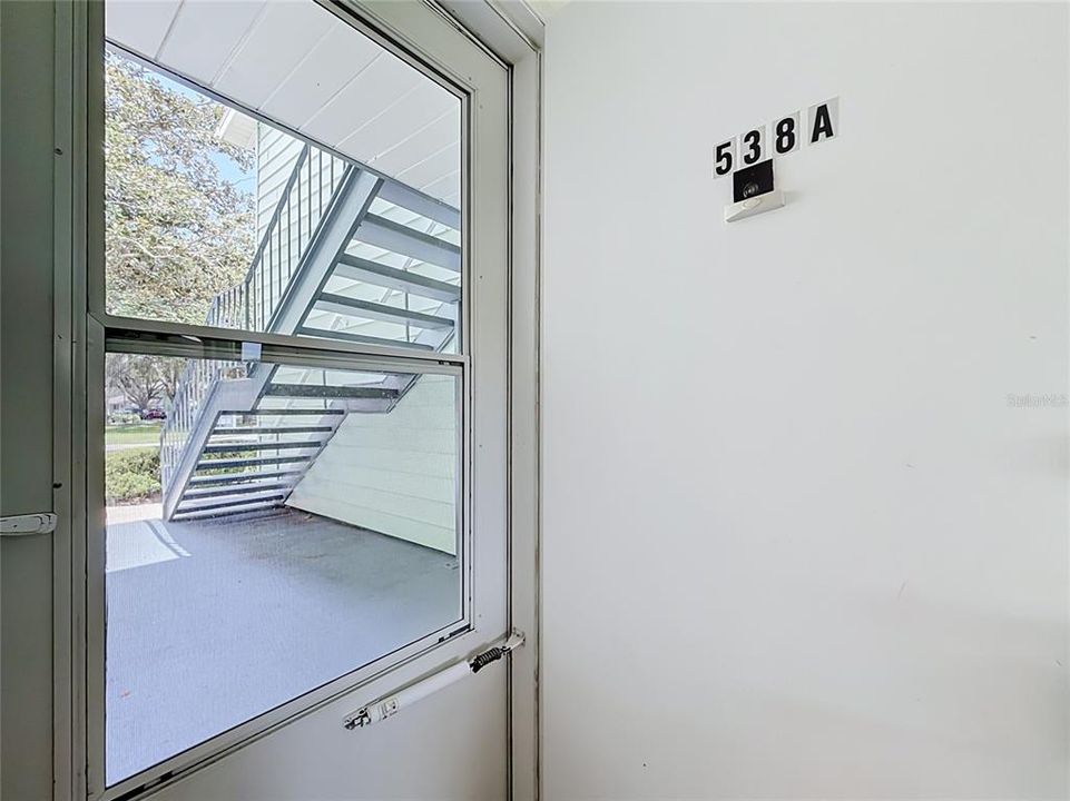 For Sale: $110,000 (1 beds, 1 baths, 844 Square Feet)