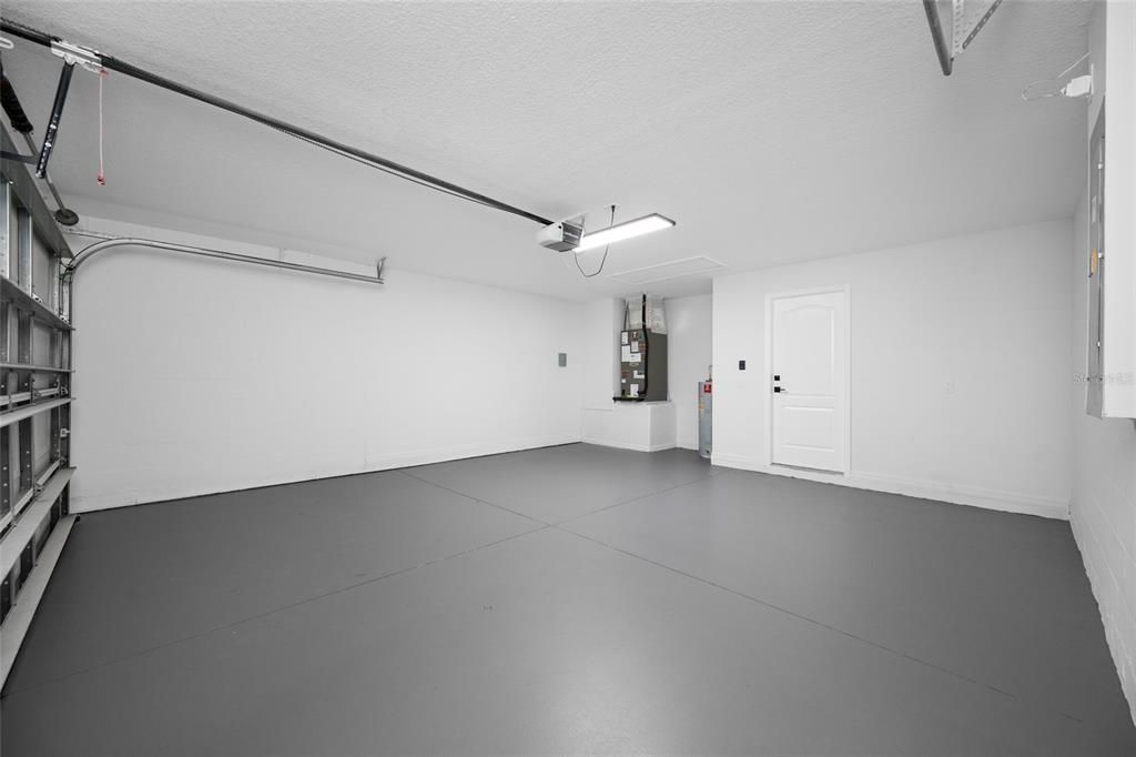 Active With Contract: $389,000 (4 beds, 2 baths, 2070 Square Feet)