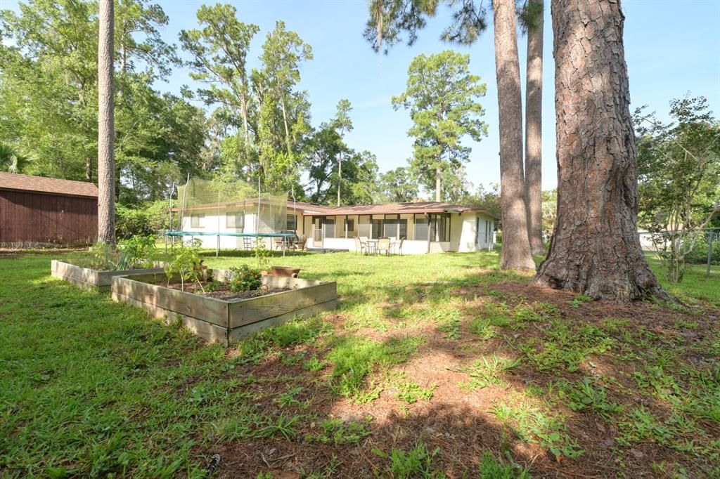 En Venta: $375,000 (4 camas, 2 baños, 1843 Pies cuadrados)