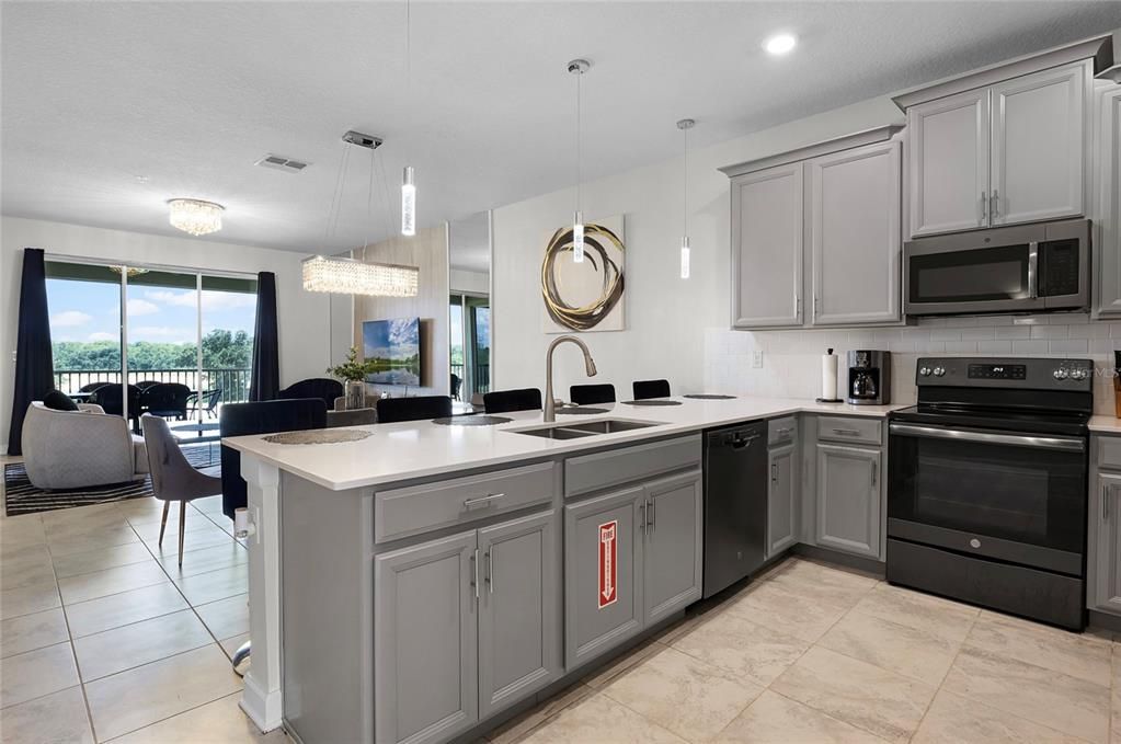 En Venta: $389,999 (3 camas, 2 baños, 1787 Pies cuadrados)