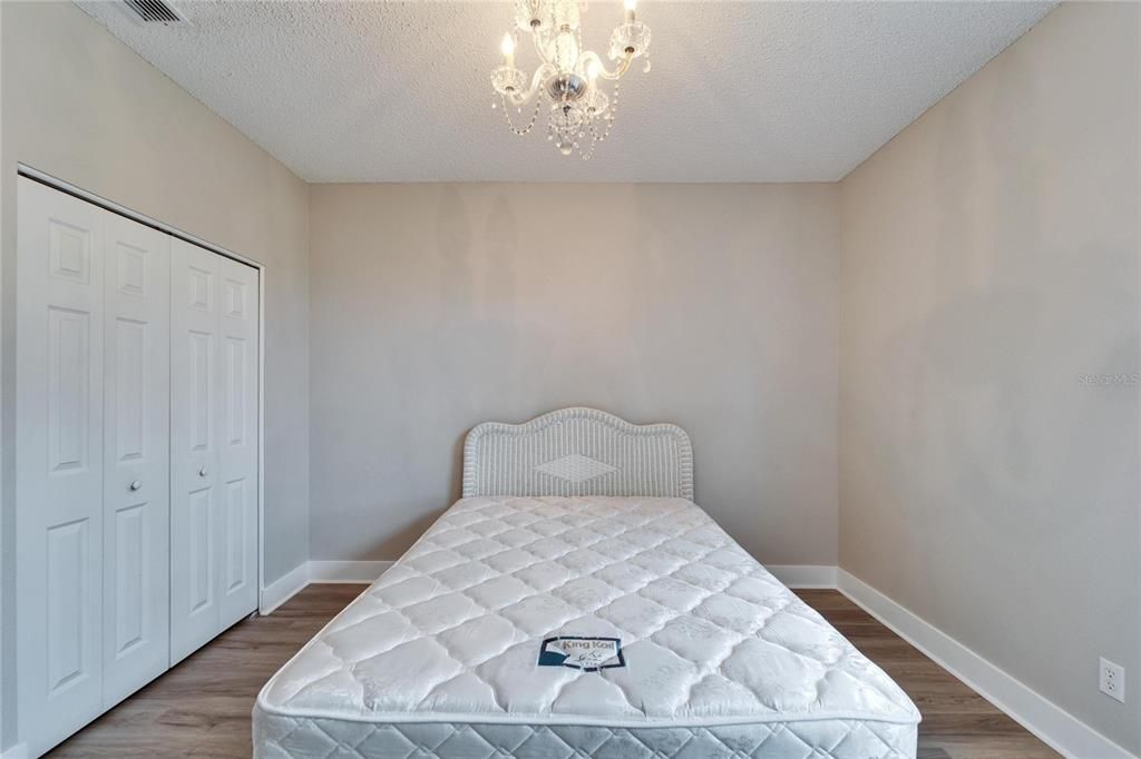 В аренду: $1,600 (2 спален, 1 ванн, 968 Квадратных фут)