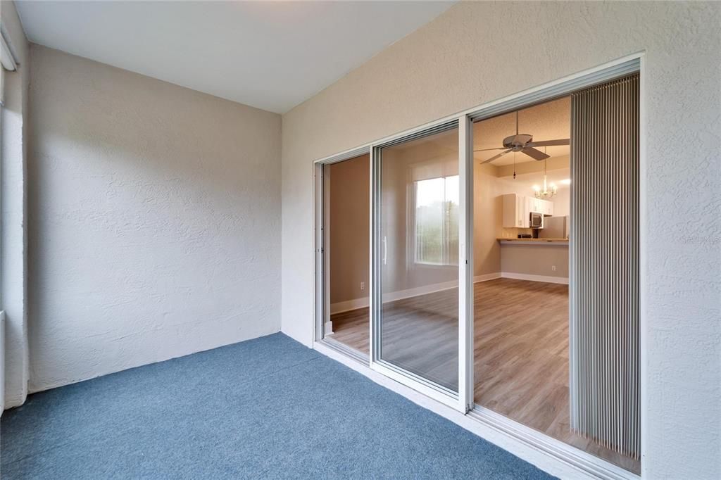 В аренду: $1,600 (2 спален, 1 ванн, 968 Квадратных фут)