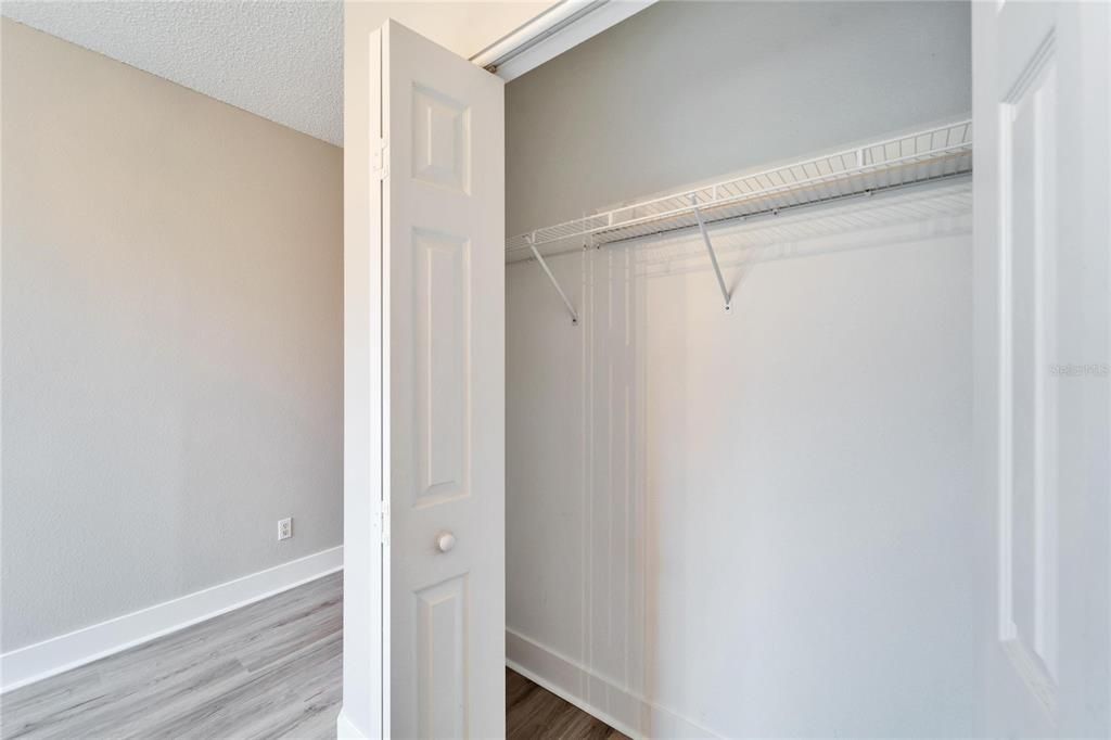 В аренду: $1,600 (2 спален, 1 ванн, 968 Квадратных фут)