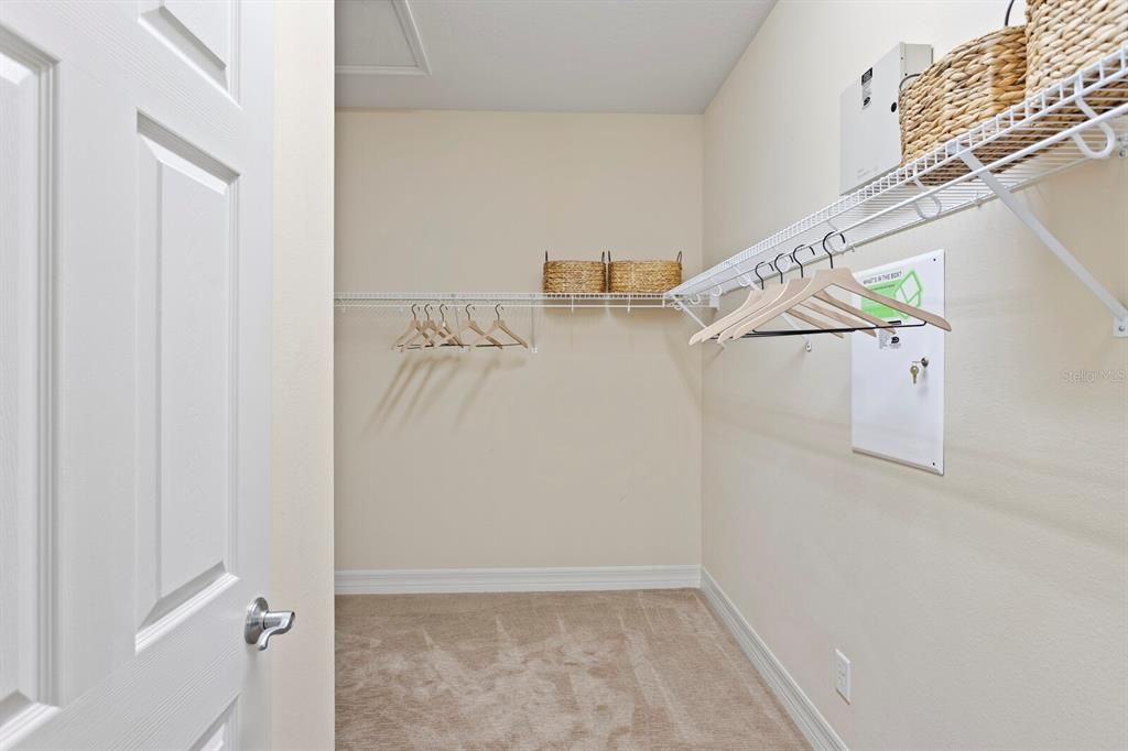 En Venta: $475,000 (3 camas, 2 baños, 2166 Pies cuadrados)