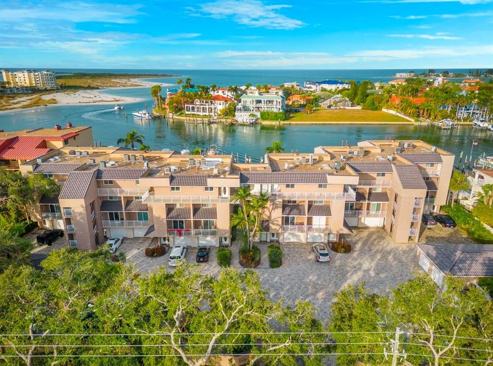 En Venta: $800,000 (2 camas, 2 baños, 1650 Pies cuadrados)