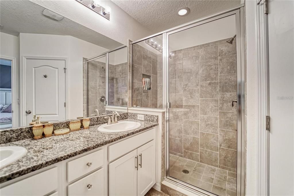 En Renta: $1,995 (3 camas, 2 baños, 1689 Pies cuadrados)