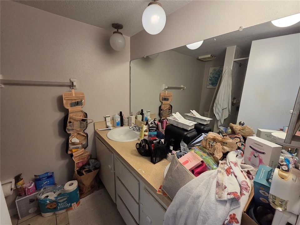 В аренду: $2,049 (2 спален, 2 ванн, 1190 Квадратных фут)