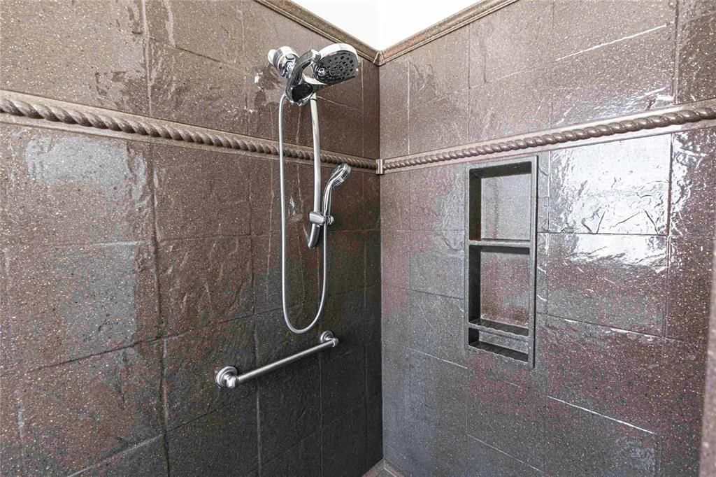 В аренду: $2,200 (3 спален, 2 ванн, 1609 Квадратных фут)