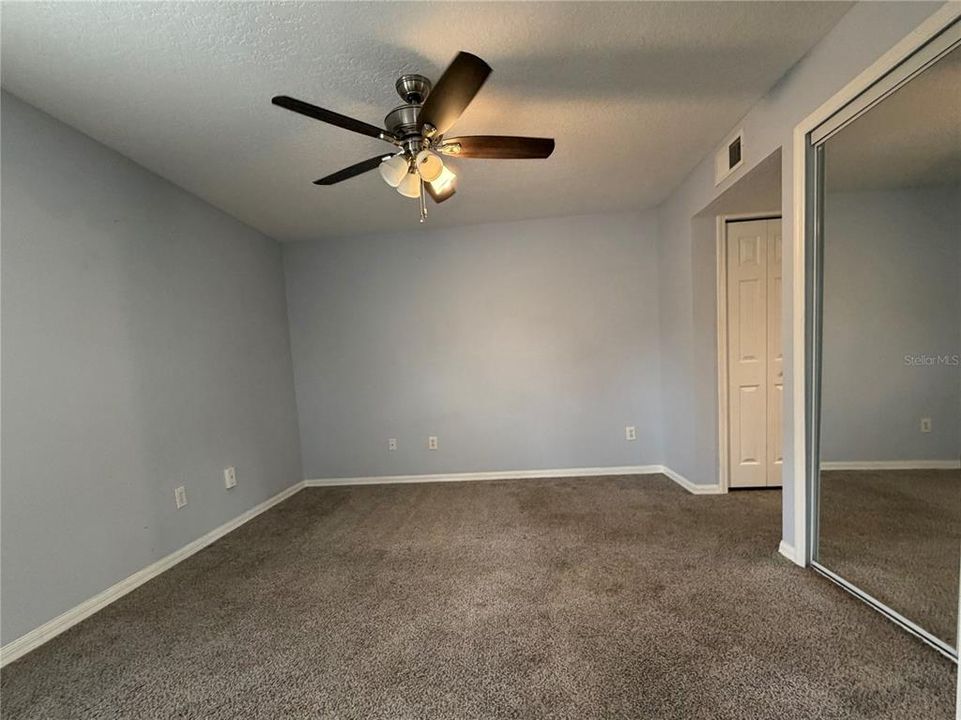 В аренду: $1,950 (3 спален, 2 ванн, 1245 Квадратных фут)