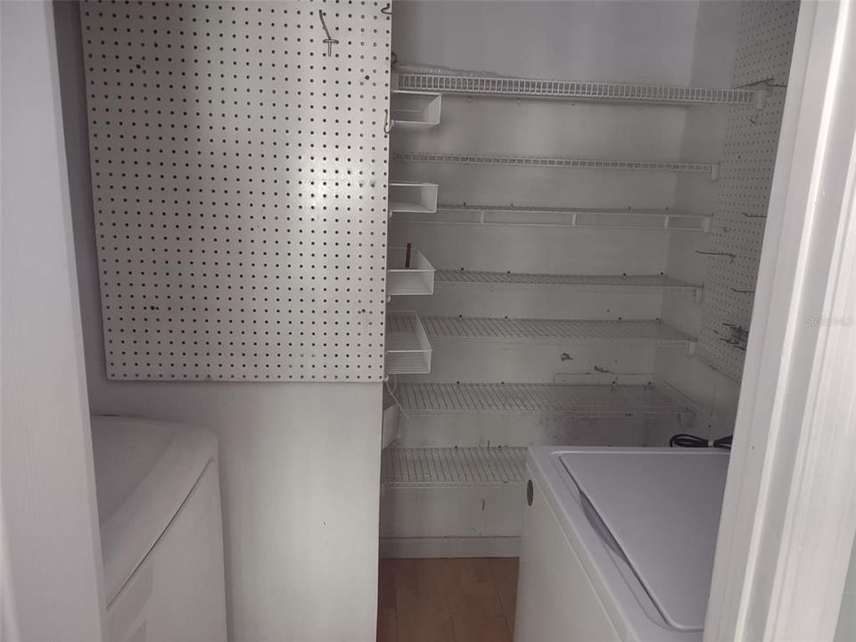На продажу: $285,000 (5 спален, 3 ванн, 2094 Квадратных фут)