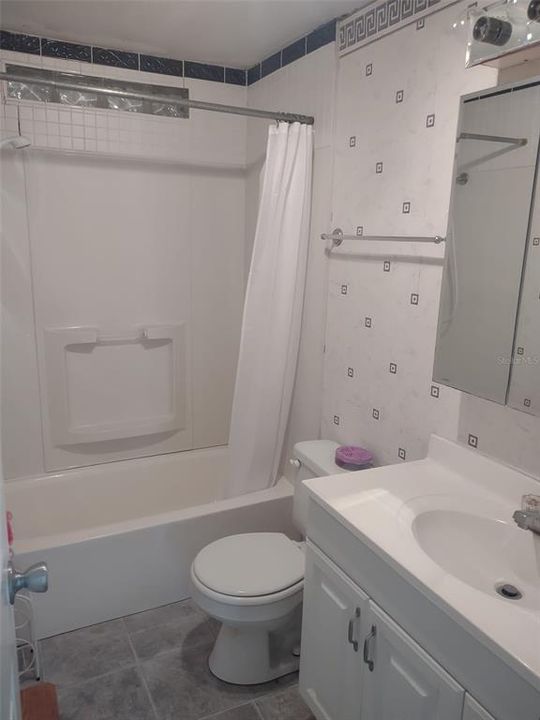 На продажу: $285,000 (5 спален, 3 ванн, 2094 Квадратных фут)
