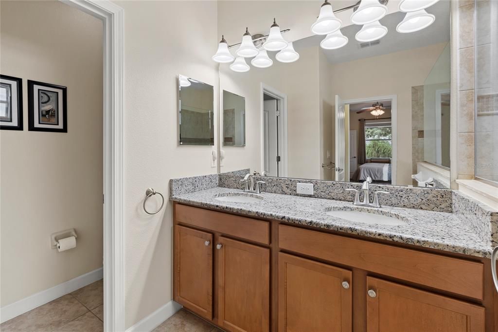 En Venta: $379,900 (3 camas, 2 baños, 1672 Pies cuadrados)