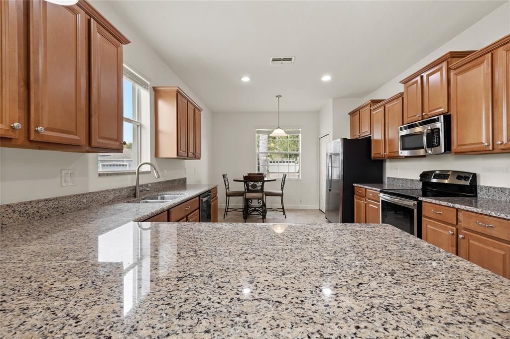 En Venta: $379,900 (3 camas, 2 baños, 1672 Pies cuadrados)