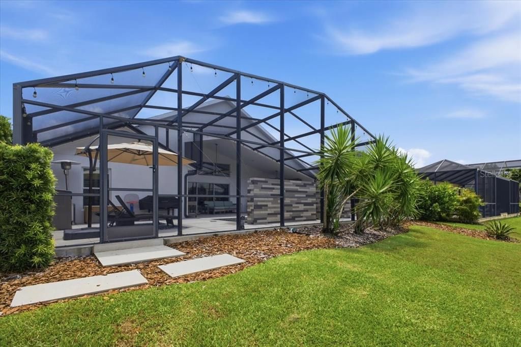 En Venta: $919,900 (4 camas, 3 baños, 2412 Pies cuadrados)