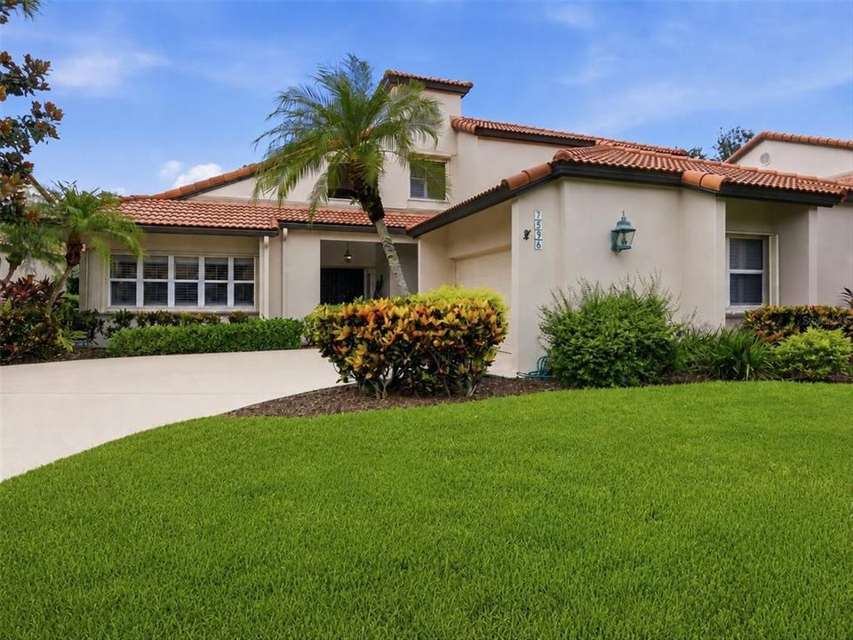 For Sale: $885,000 (3 beds, 3 baths, 3173 Square Feet)