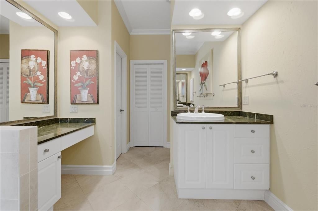 For Sale: $885,000 (3 beds, 3 baths, 3173 Square Feet)