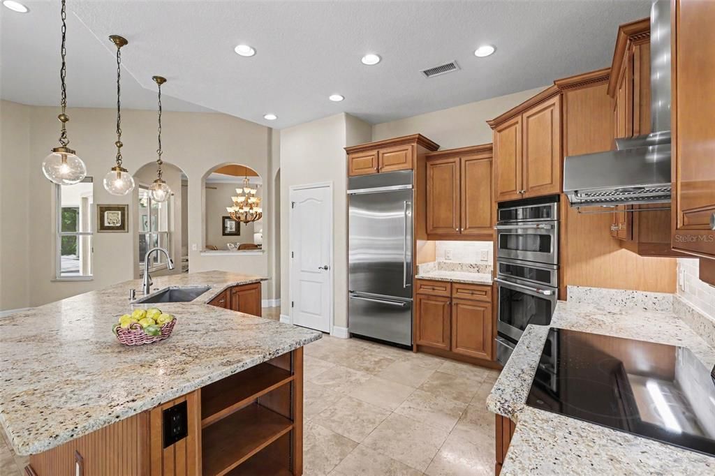 For Sale: $749,500 (4 beds, 3 baths, 3144 Square Feet)