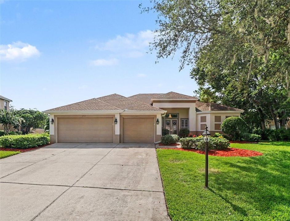 For Sale: $749,500 (4 beds, 3 baths, 3144 Square Feet)