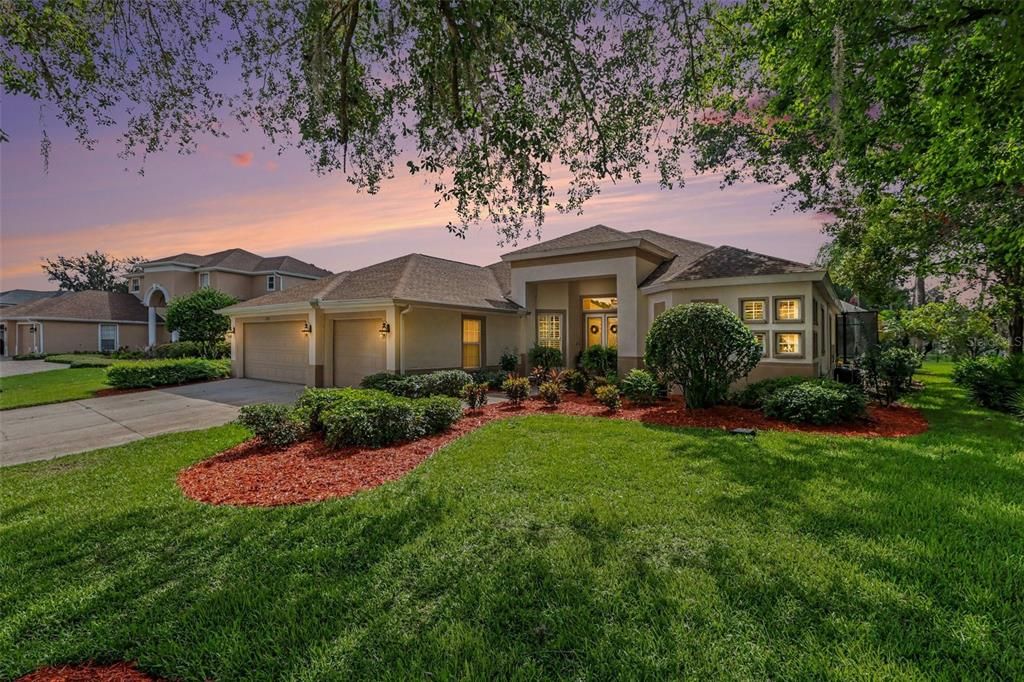 For Sale: $749,500 (4 beds, 3 baths, 3144 Square Feet)