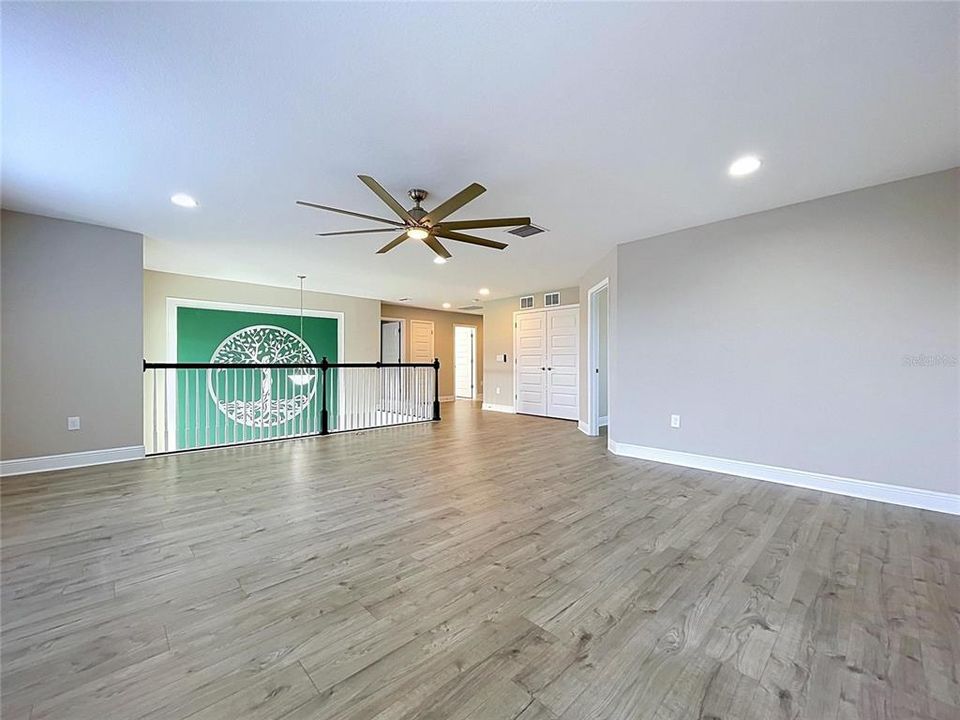 En Venta: $615,000 (5 camas, 3 baños, 3316 Pies cuadrados)