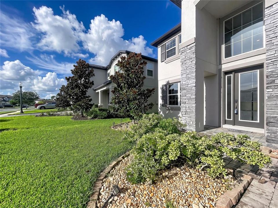En Venta: $615,000 (5 camas, 3 baños, 3316 Pies cuadrados)