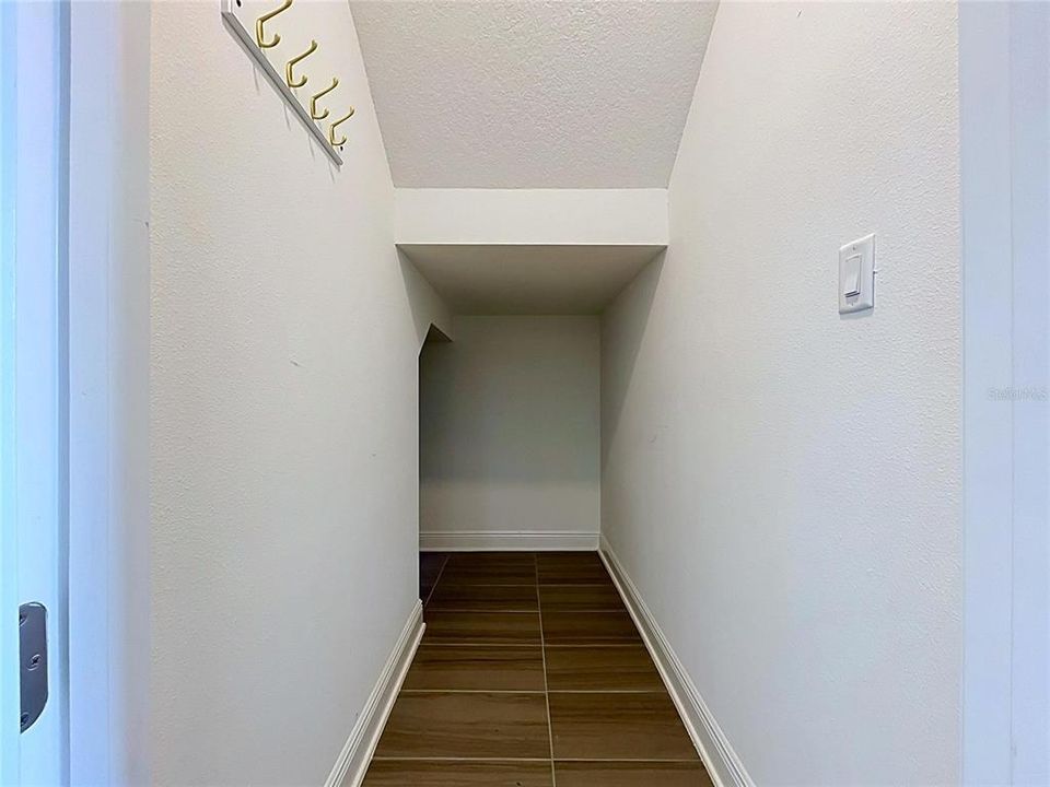 En Venta: $615,000 (5 camas, 3 baños, 3316 Pies cuadrados)