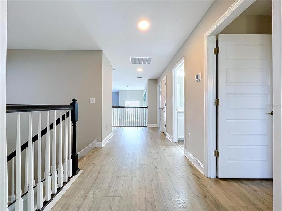 En Venta: $615,000 (5 camas, 3 baños, 3316 Pies cuadrados)