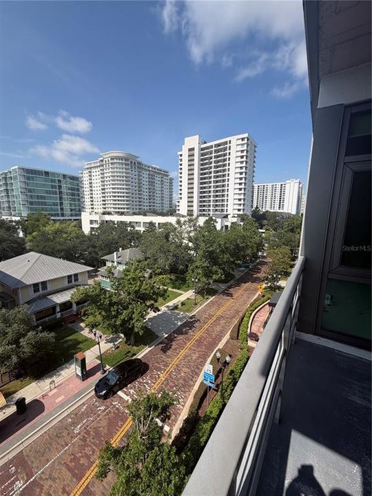 For Rent: $2,850 (2 beds, 2 baths, 1338 Square Feet)