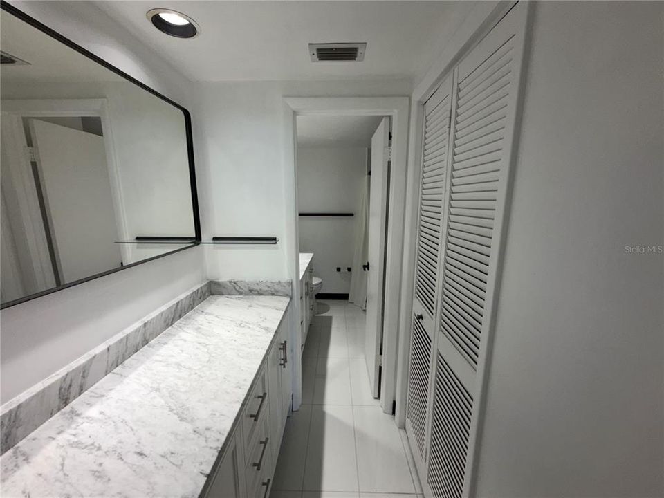 For Rent: $2,500 (2 beds, 2 baths, 1290 Square Feet)