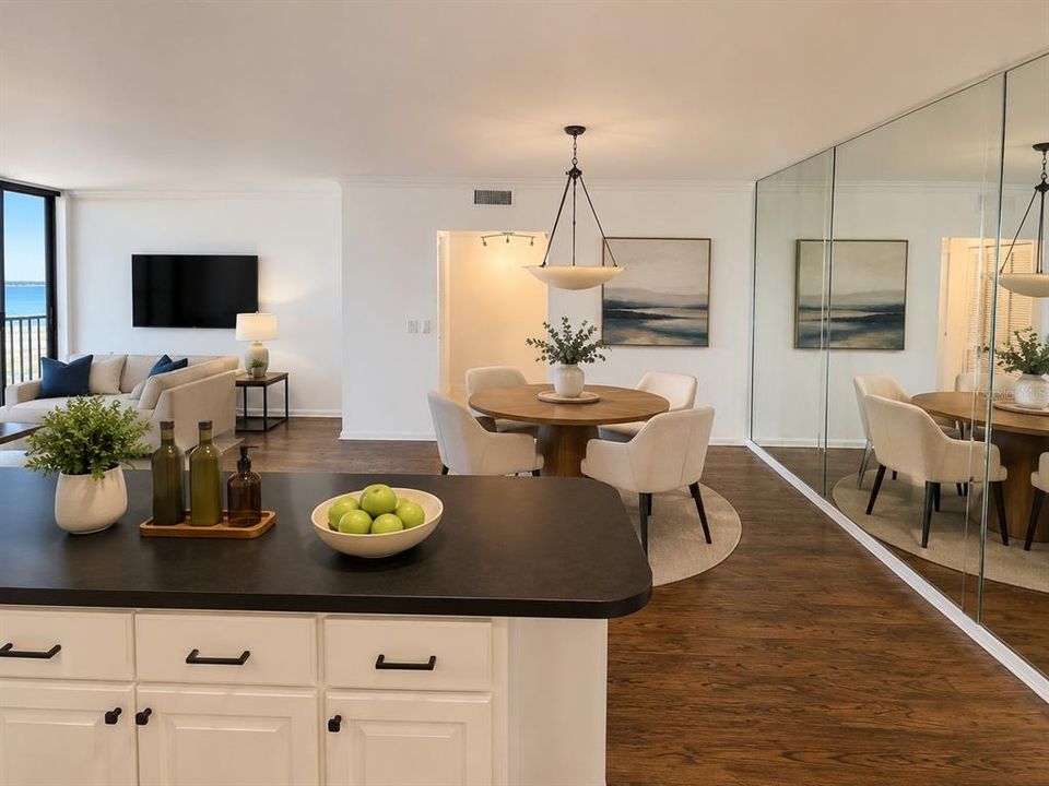 For Rent: $2,500 (2 beds, 2 baths, 1290 Square Feet)