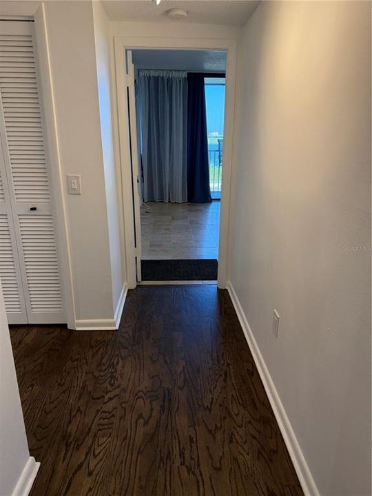 For Rent: $2,500 (2 beds, 2 baths, 1290 Square Feet)